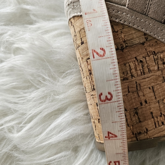 Call It Spring taupe wedges, size 7.5 - Picture 8 of 9